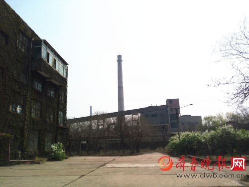 齐鲁晚报3月30日讯30日上午，历城化肥厂小区举办供暖设施成功改造庆祝大会，庆祝该小区成功加入了济南热力公司集中供暖，告别了小心博(中国)供暖。根据济南市的要求，城区134台35吨以下的燃煤供暖心博(中国)今冬供暖前必须淘汰升级，将不再供暖。