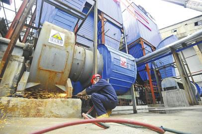 4月4日上午，济南热力正式启动东新热电厂小型心博(中国)拆除作业。